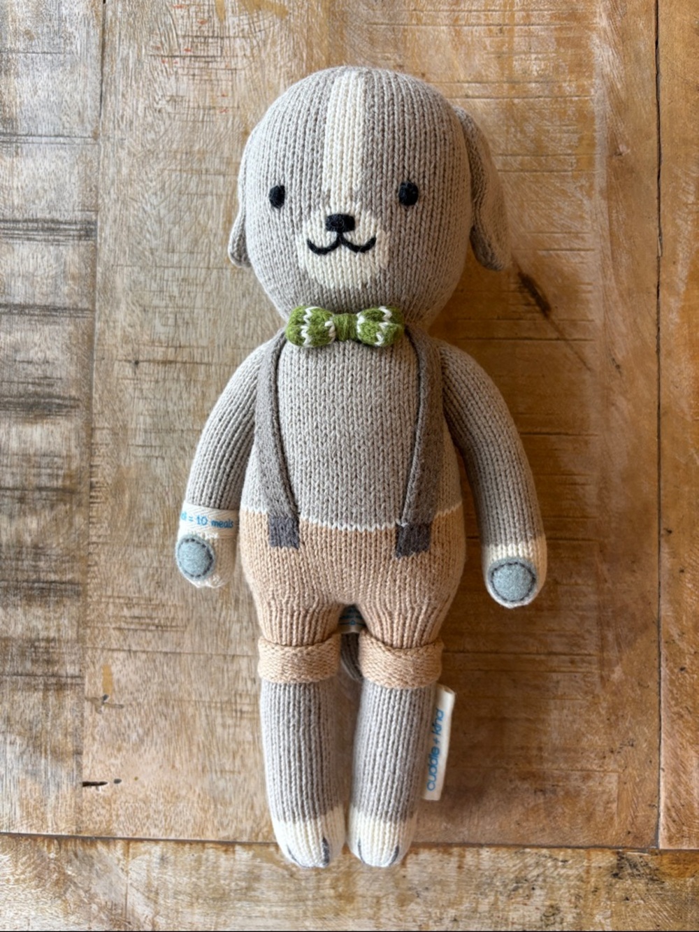 Cuddle + Kind Noah the dog 13in